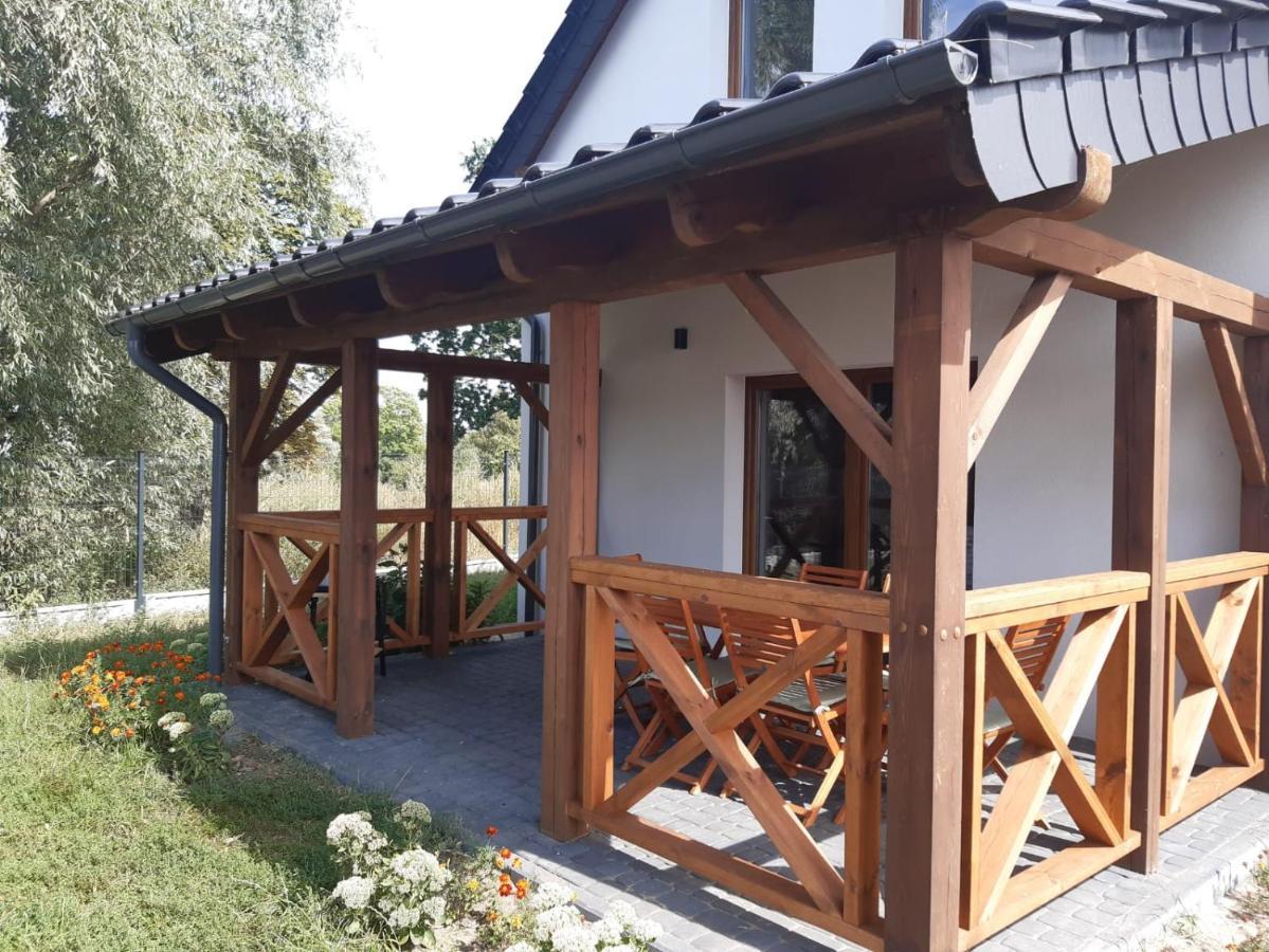 Apartamenty I Domki Mierzeja 슈투토보 외부 사진